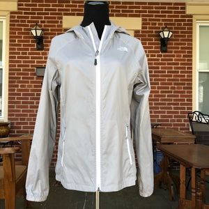 The North Face Lightweight Rain Jacket Medium